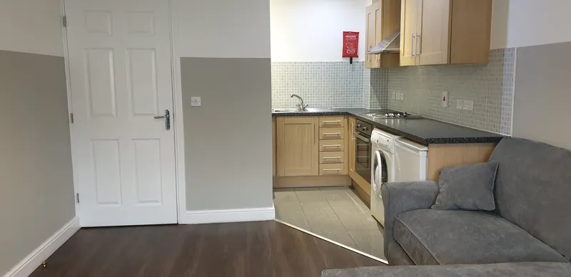 Tanners Court // Modern 2 Bed Flat // Aug 2026 - Image 7